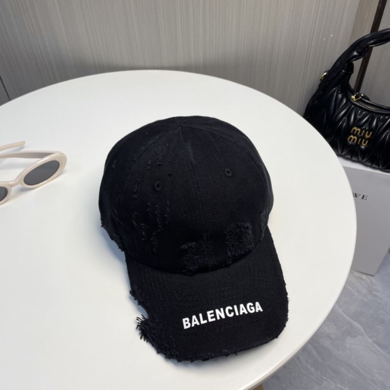 BALENCIAGA